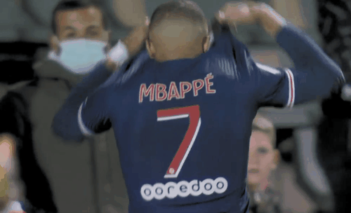 李新翔：我的第一次中超冠军；海港是冠军，连冠无人能撼动（李新翔：中超首冠到手，海港称王，连冠之势不可动摇）