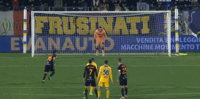 庆幸离开尤文！23岁巴西前锋夺金靴：44场独造34球！身价涨了6倍（离开尤文真明智！23岁巴西锋霸加冕金靴：44战造34球，身价暴涨6倍）