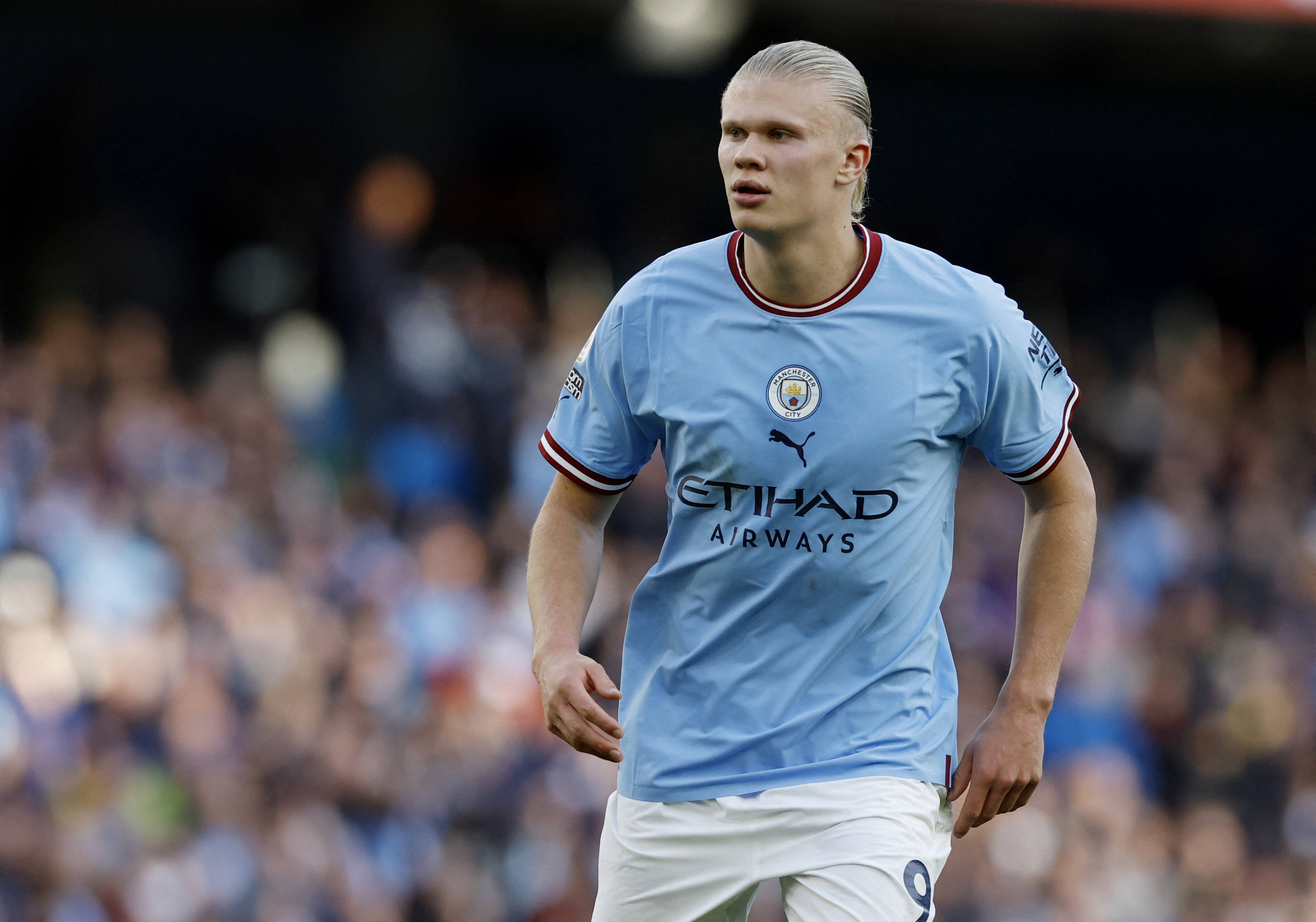 马加特：诺伊尔是球员，会偶尔犯错；是否再踢一年？他自己定（马加特：诺伊尔难免犯错，是否再战一年由他自己做主）