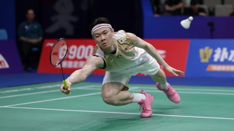 西甲：巴萨客场2-2战平塞维利亚（西甲：巴萨做客与塞维利亚2-2握手言和）